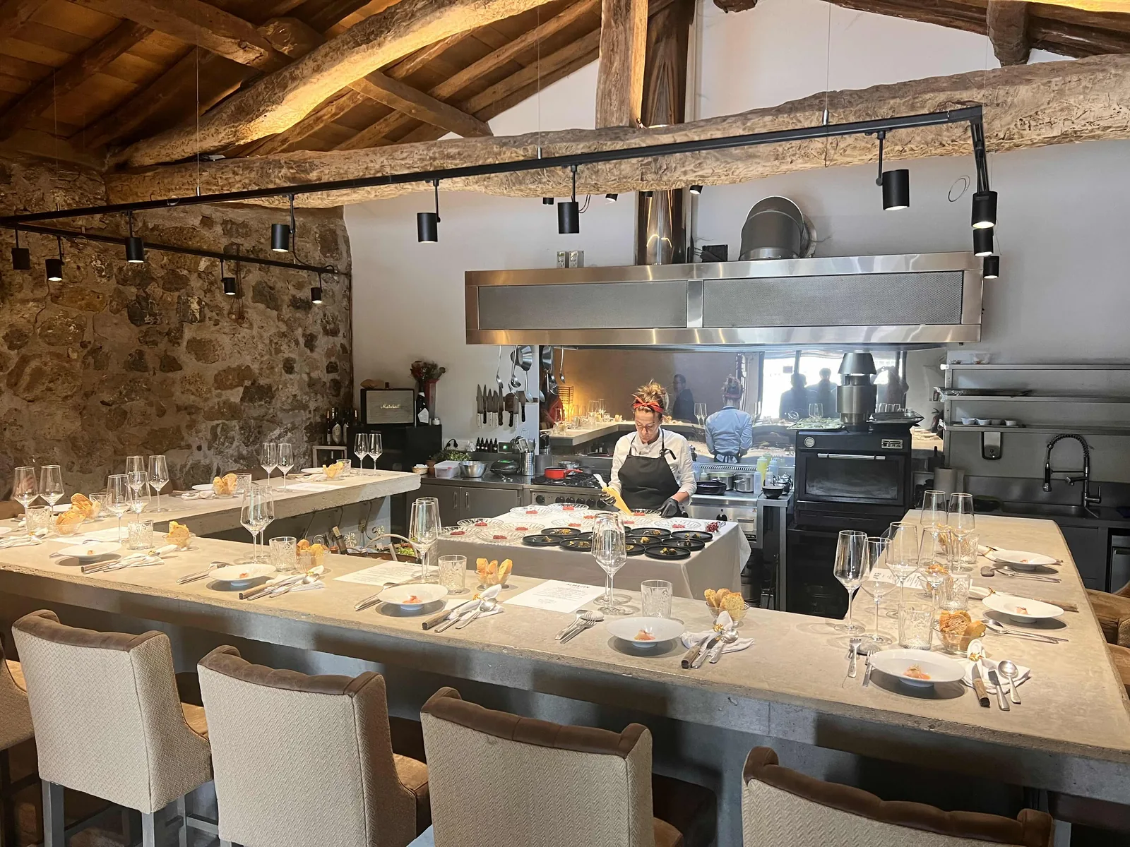 Almazen Salinas Restaurant